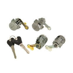 Sada zámků levé+pravé MAZDA 323 (BJ), 07.98-12.00 OE 825D-58490